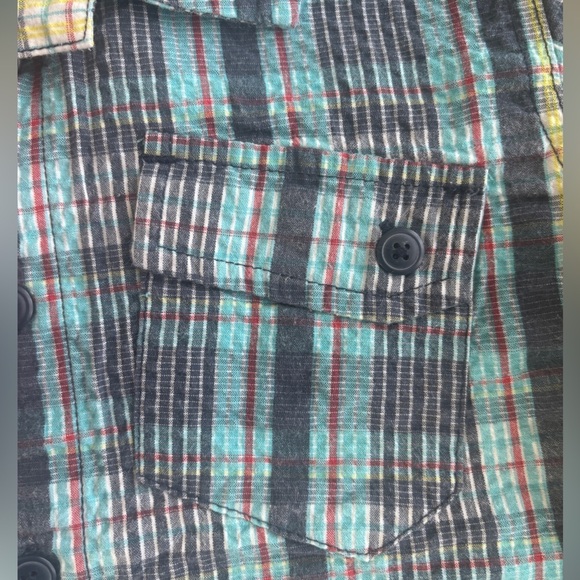 Tea Collection Size 6 Boys Short Sleeve Button Down Shirt - Picture 3 of 8